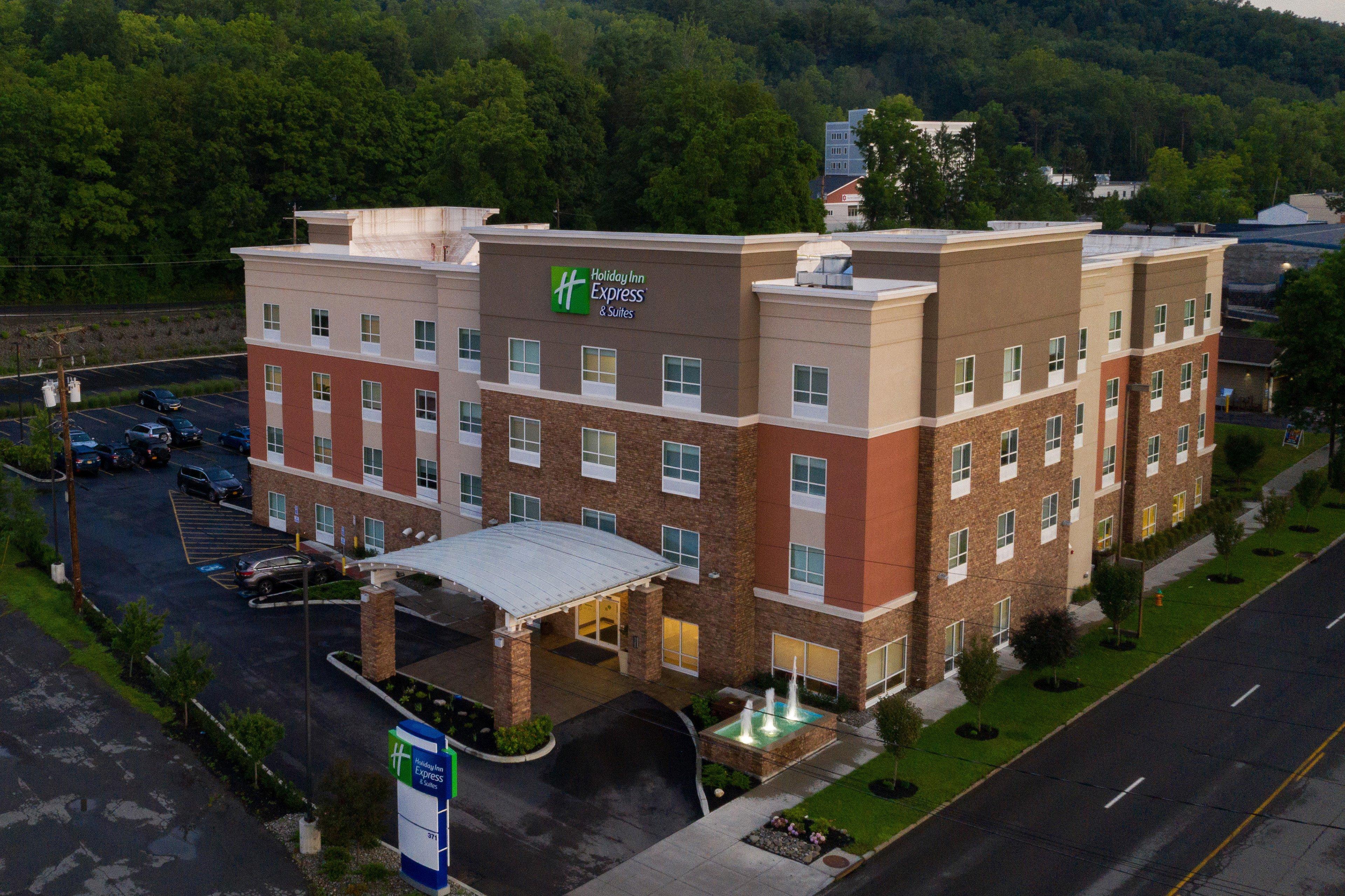 Holiday Inn Express & Suites Ithaca By Ihg Kültér fotó